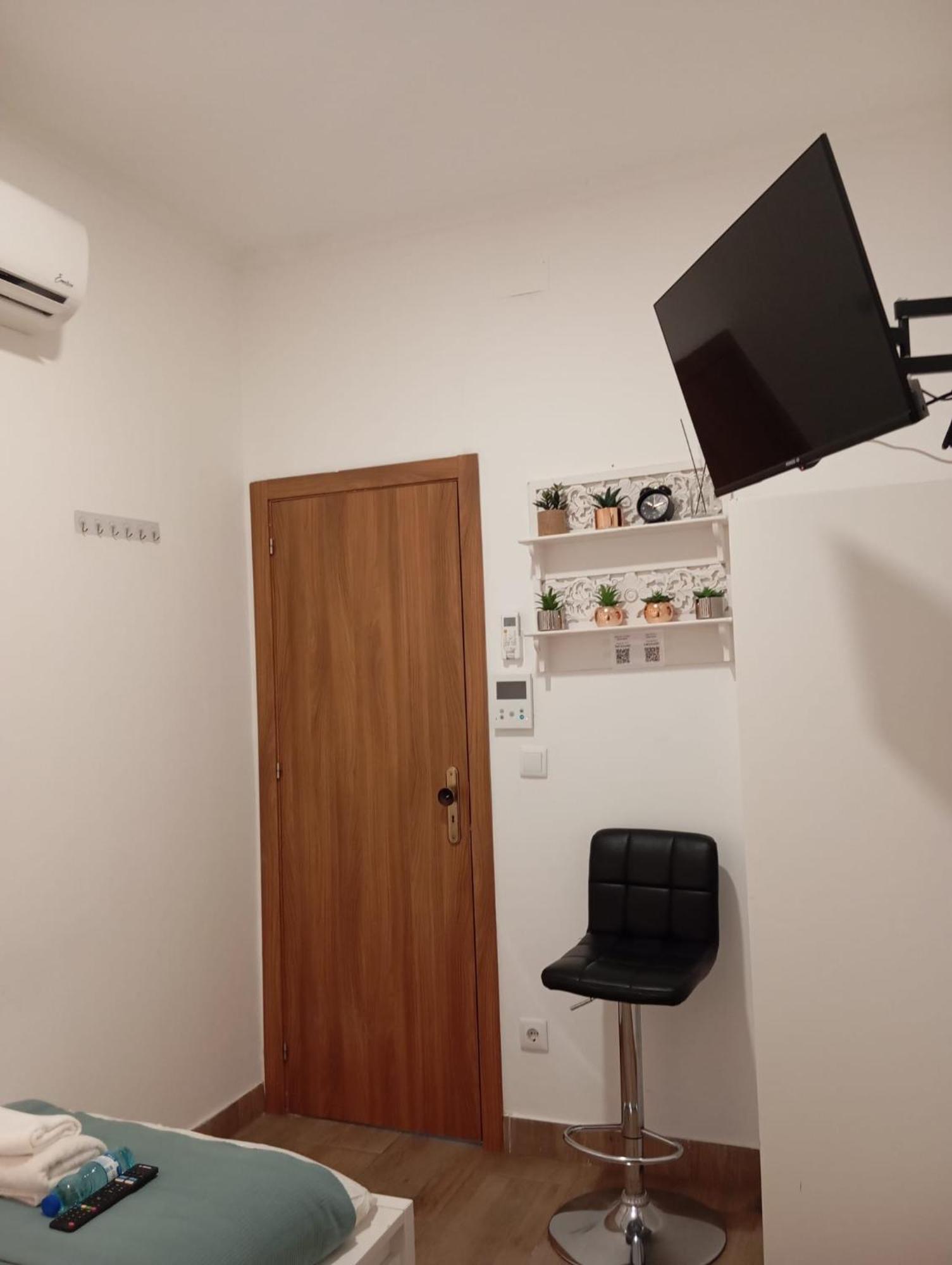 Quarto em Acomodações Particulares Pensamento 12b *