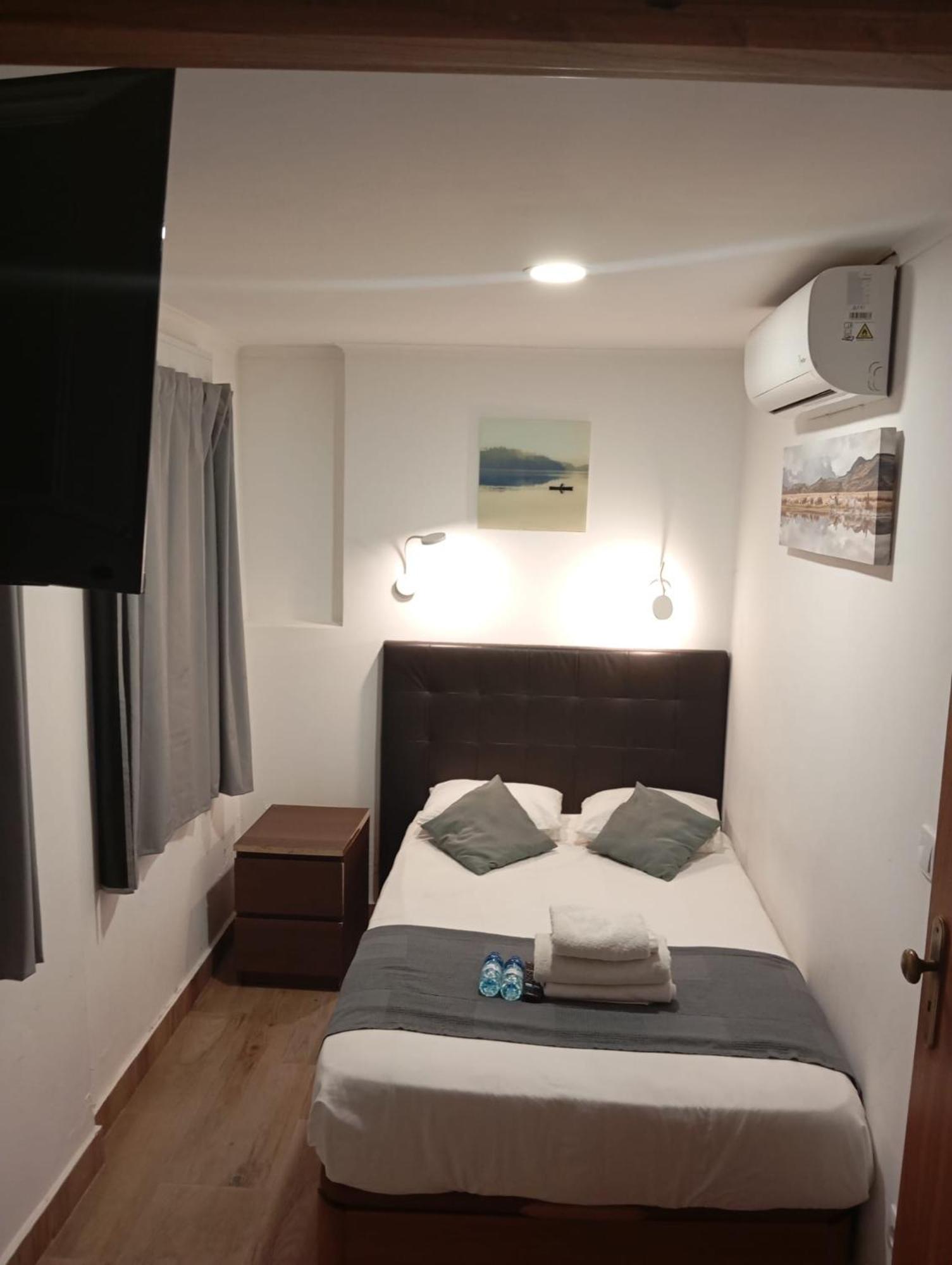 Quarto em Acomodações Particulares Pensamento 12b *