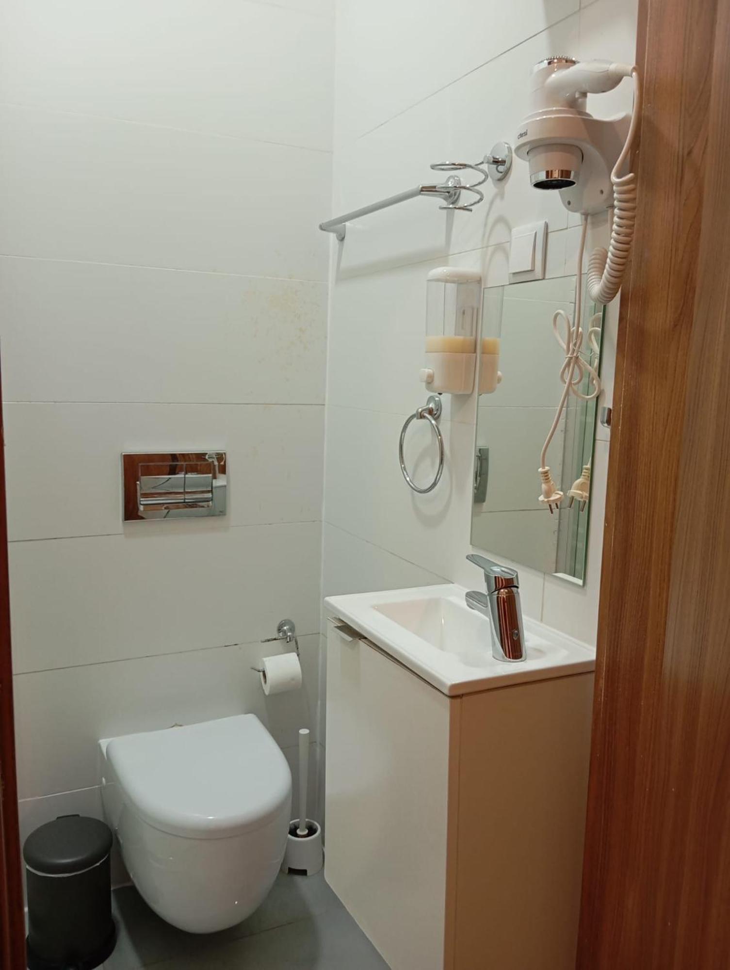 Pensamento 12b Quarto em Acomodações Particulares Lisboa